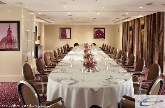 crowne_plaza_london_ealing