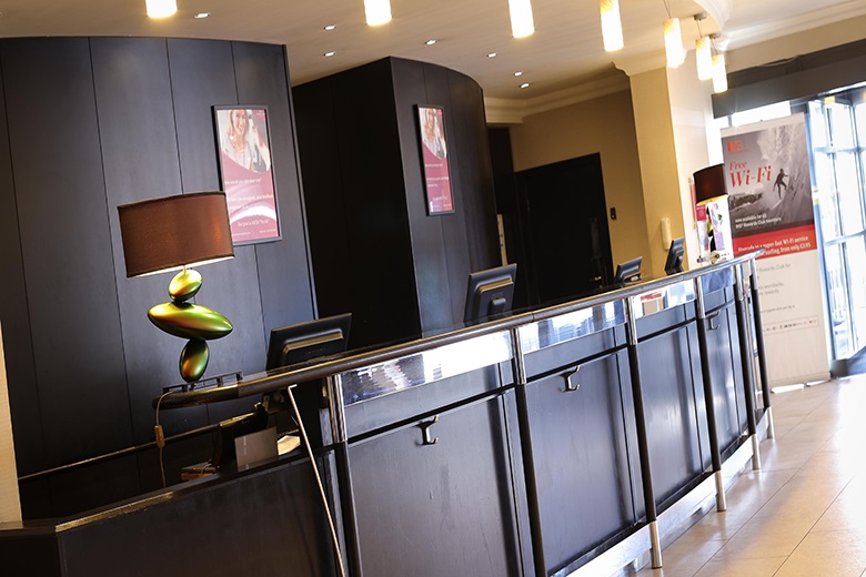 crowne_plaza_manchester_airport