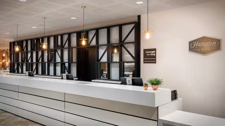 hampton_by_hilton_bristol_airport