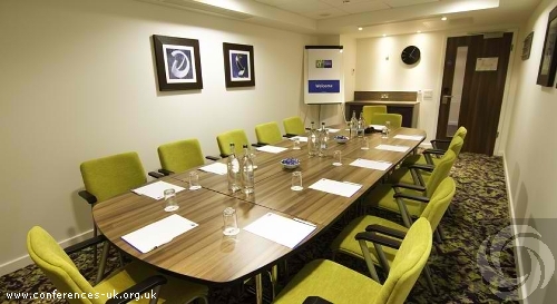 holiday_inn_express_harlow