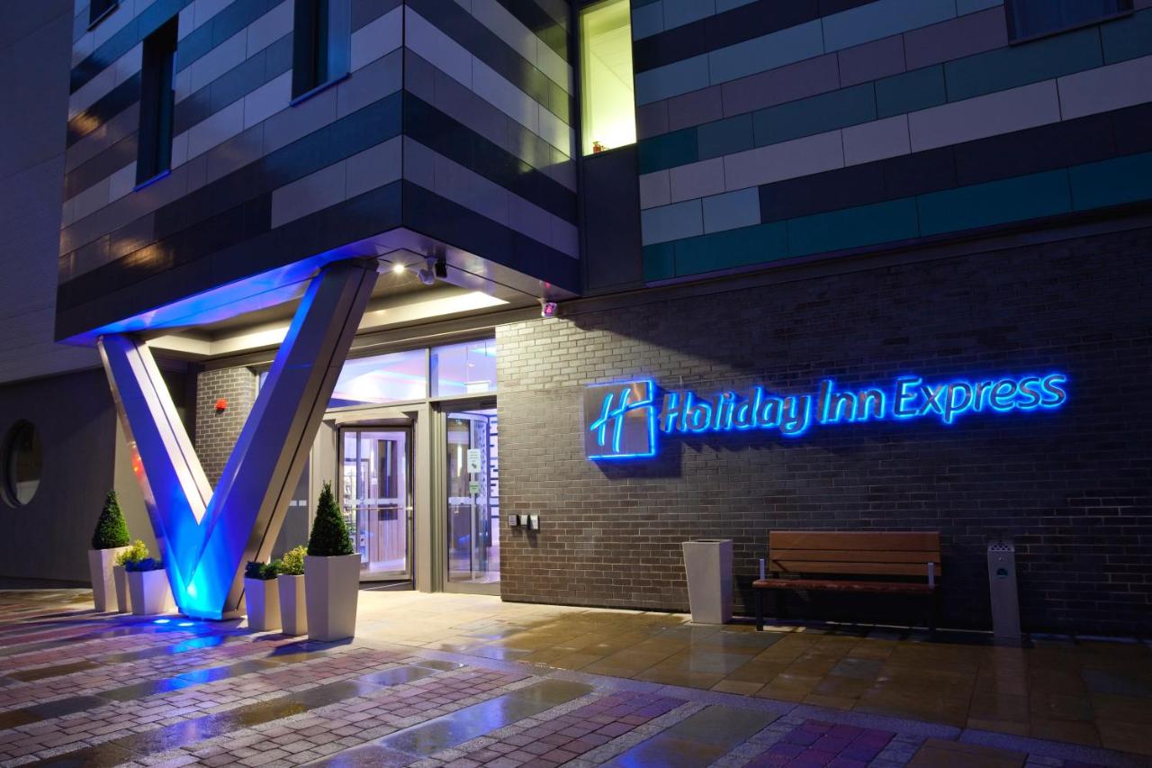 holiday_inn_express_manchester_city_centre_arena
