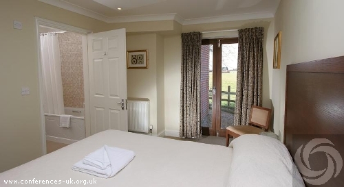 marsh_farm_hotel_swindon