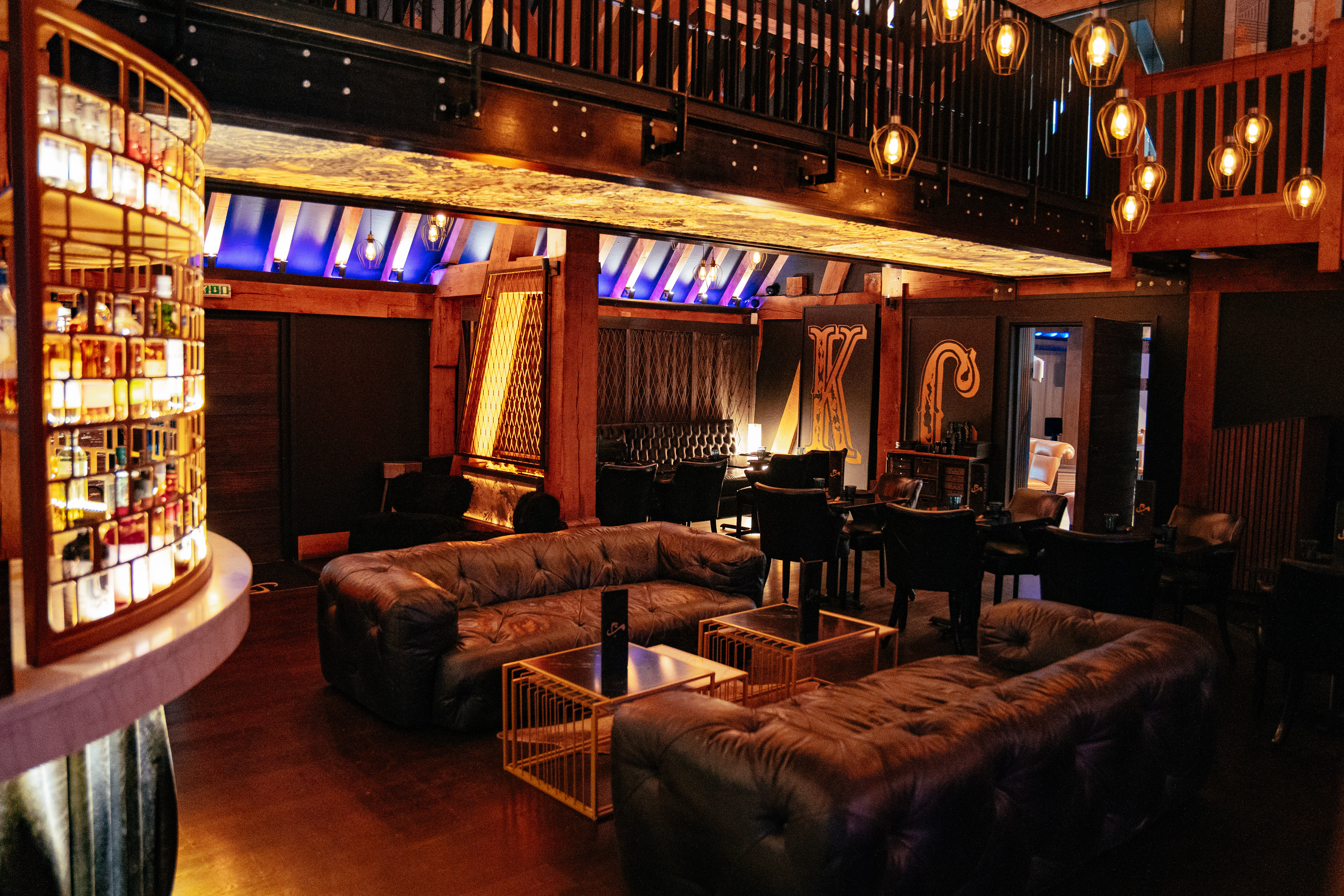 cave_hotel_and_golf_resort