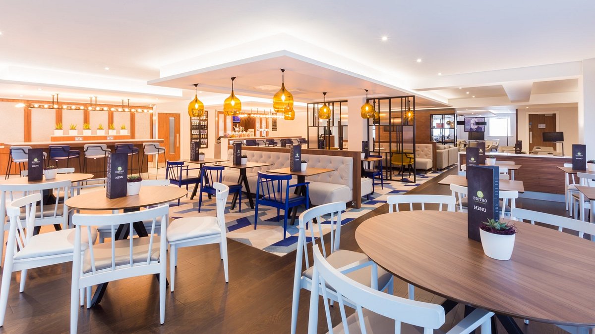 courtyard_by_marriott_glasgow_airport