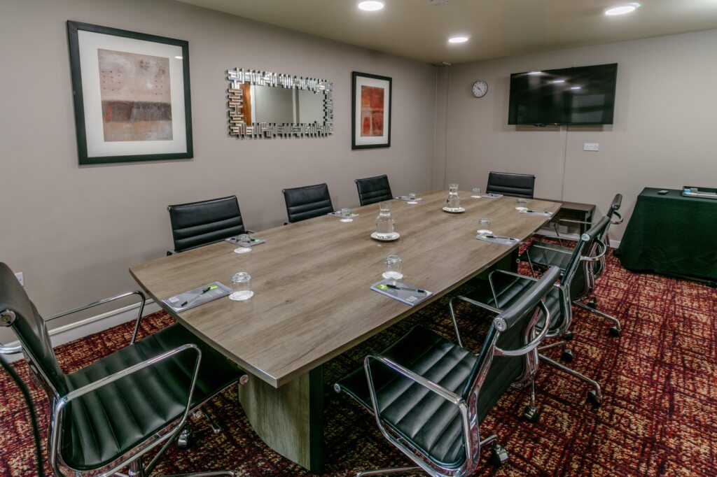 gloucester_robinswood_hotel_by_sunday