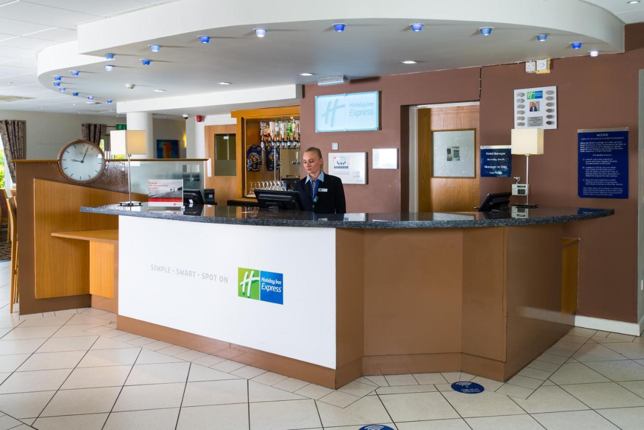 holiday_inn_express_manchester_east