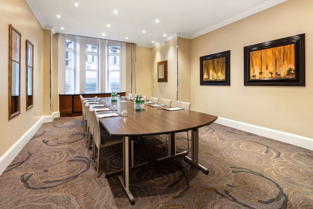 radisson_blu_hotel_london_tottenham_court_road