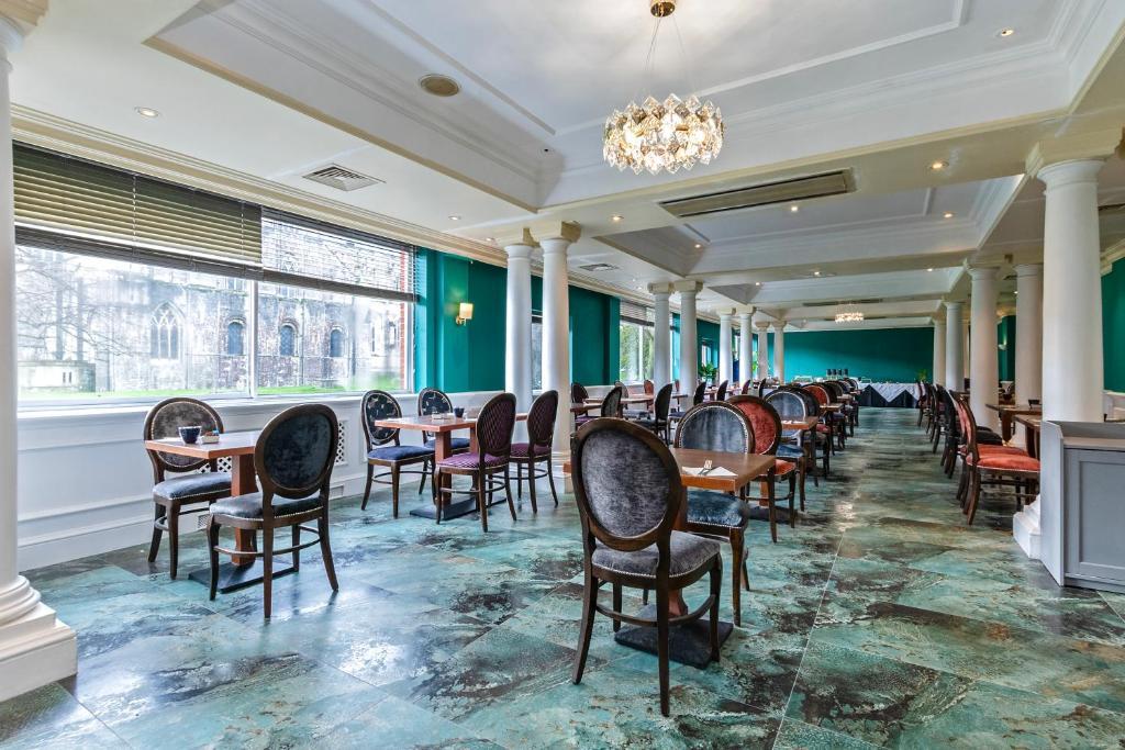 winchester_wessex_hotel_by_sunday